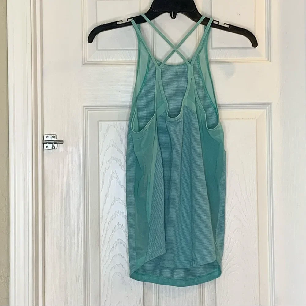 Lululemon Run Off-Route Tank Size 6 in Mint